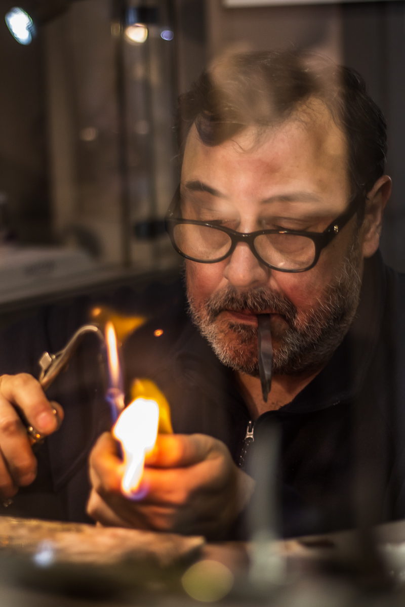 Au grenat de Tautavel artisan bijoutier