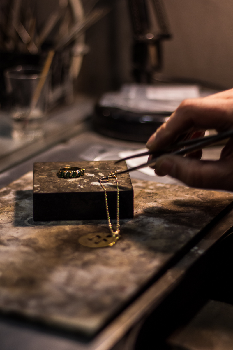 Au grenat de Tautavel artisan bijoutier