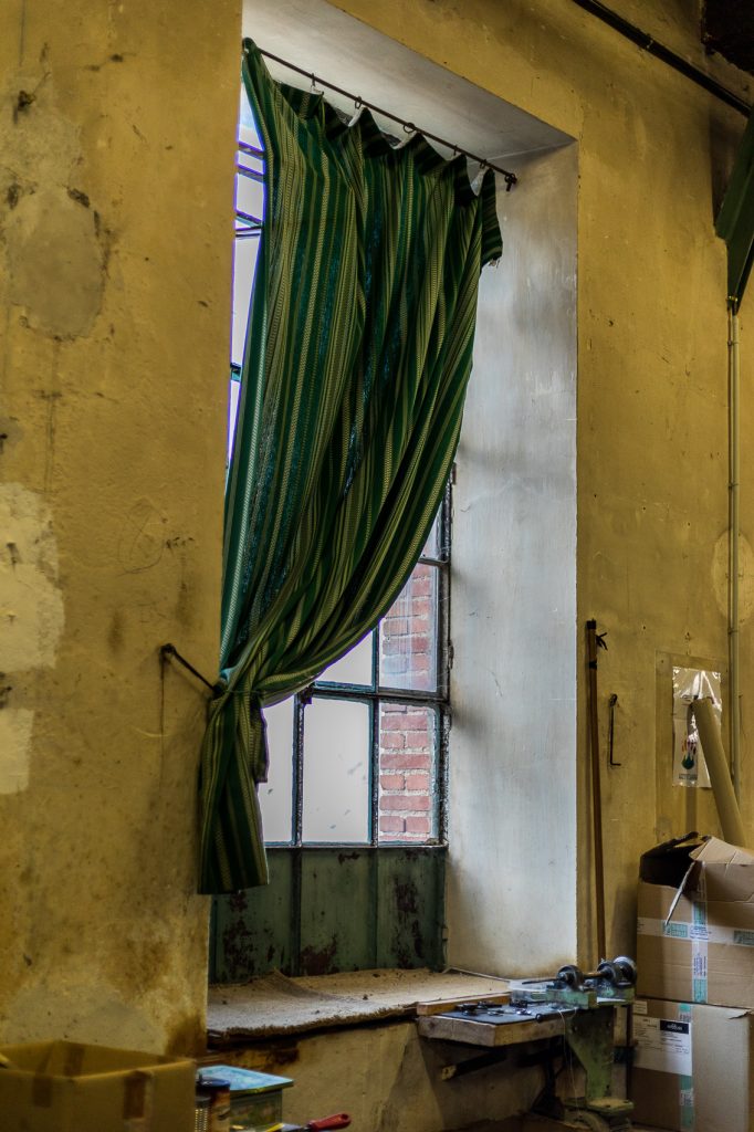 Atelier dans une ancienne fabrique d'espadrille réhabilitée