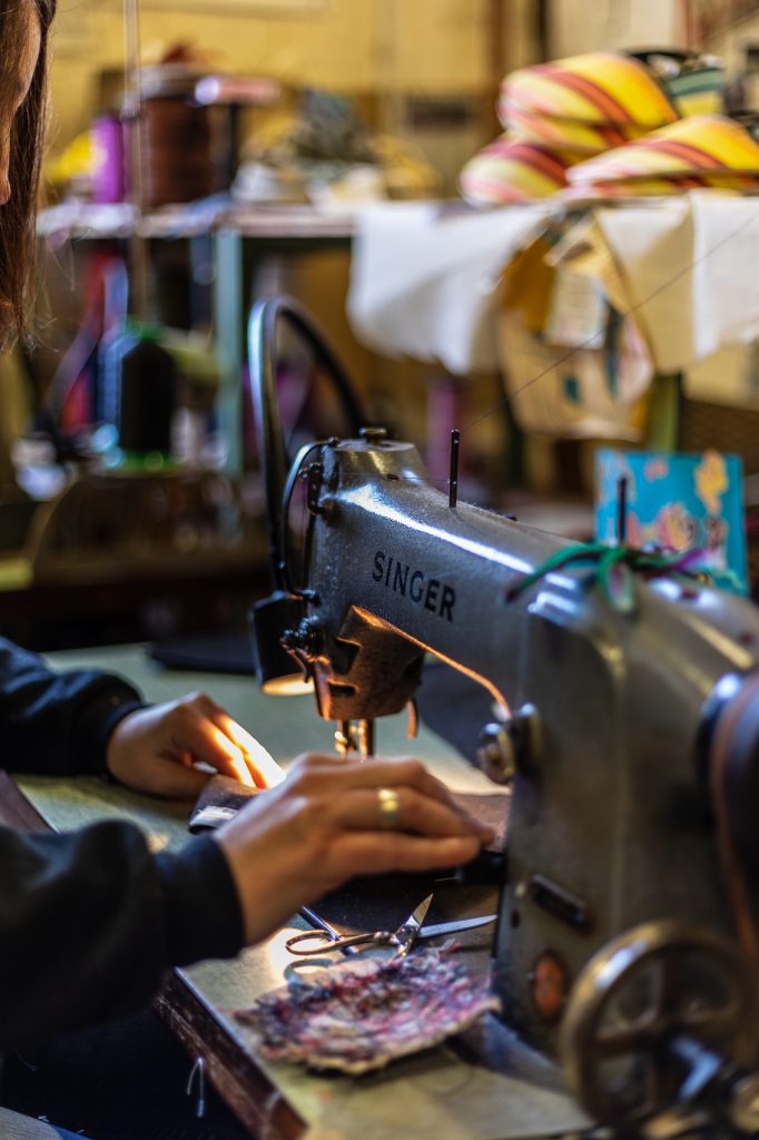 Atelier de fabrication d'espadrille catalane à Saint Laurent de Cerdans