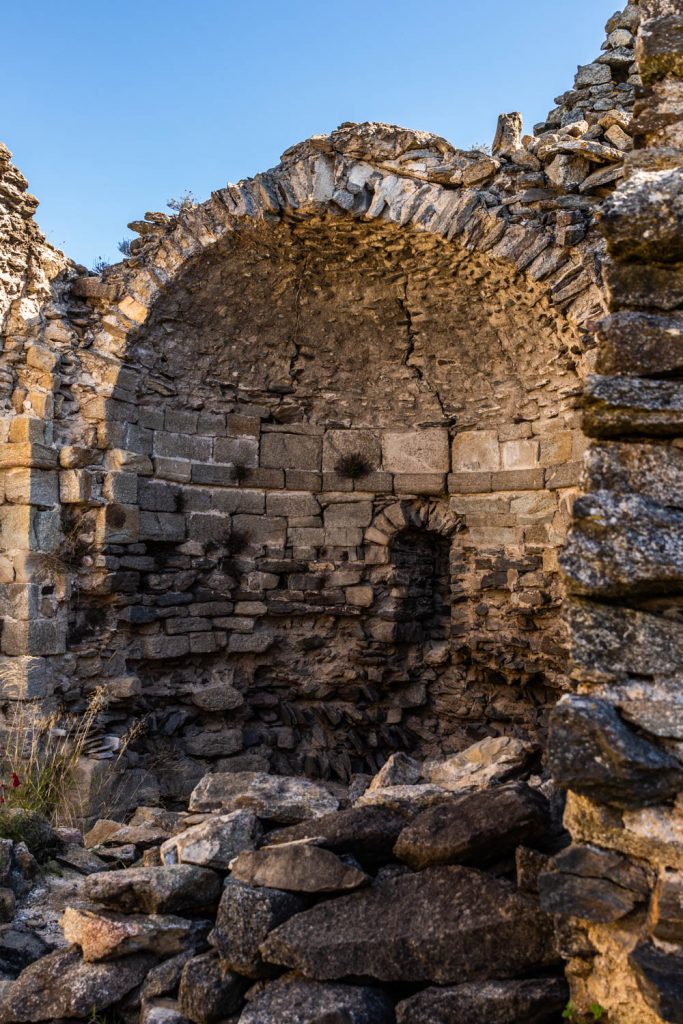 Vestiges de l'Église Saint Feliu de Ropidera à Rodès